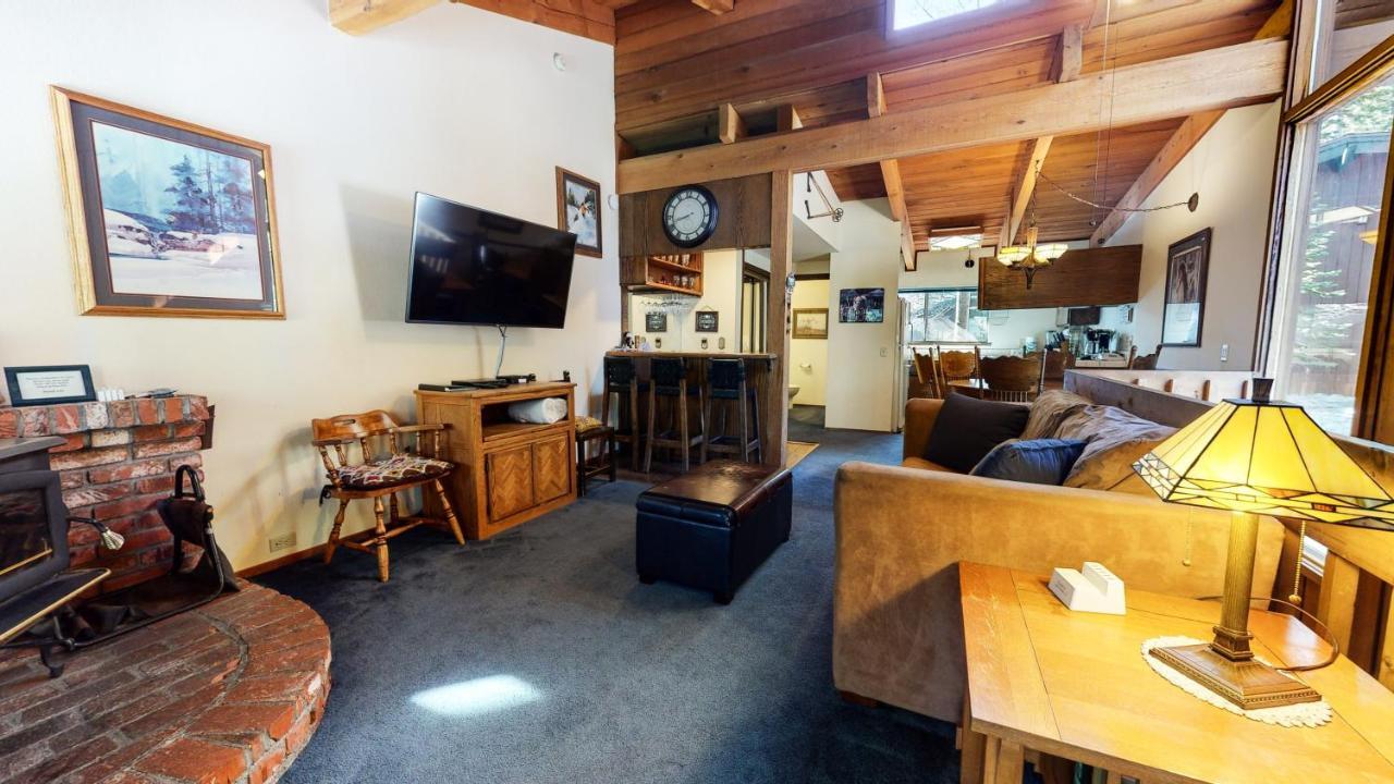 Mammoth Estates - Free Parking & Pet Friendly Apartment