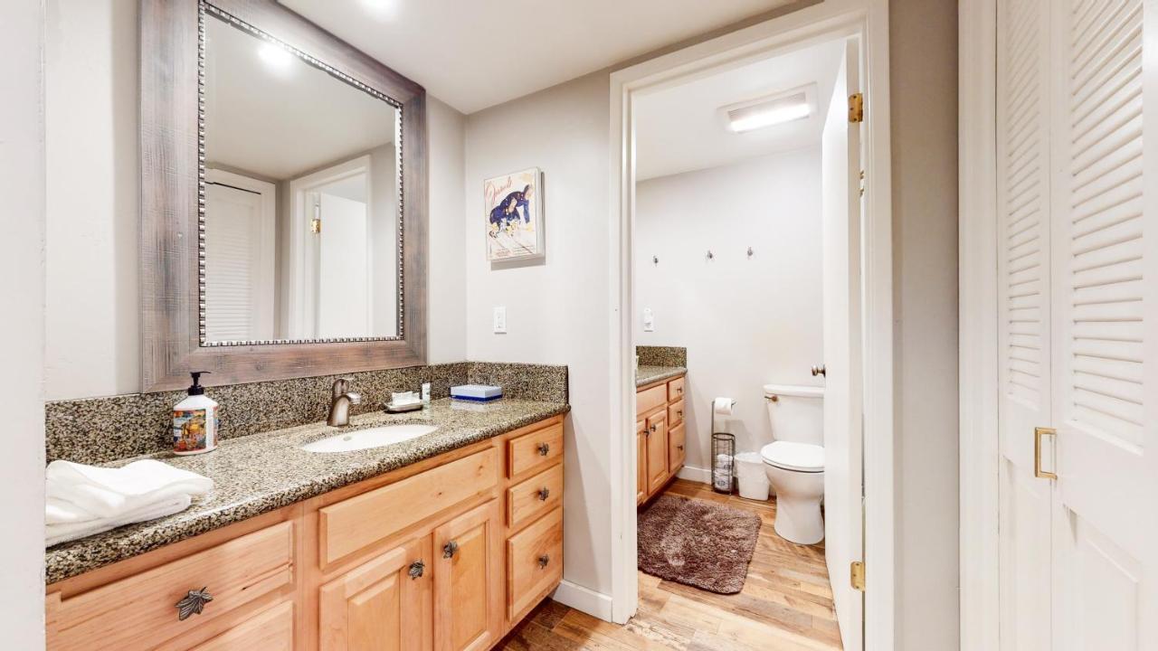 Mammoth Estates - Free Parking & Pet Friendly Apartment